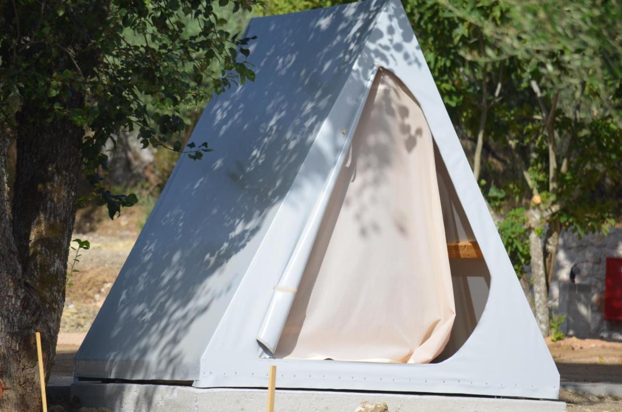 Nirikos Camping Spasmeni Vrisi Экстерьер фото