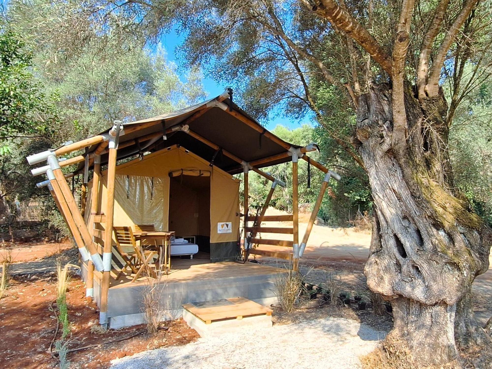 Nirikos Camping Spasmeni Vrisi Номер фото