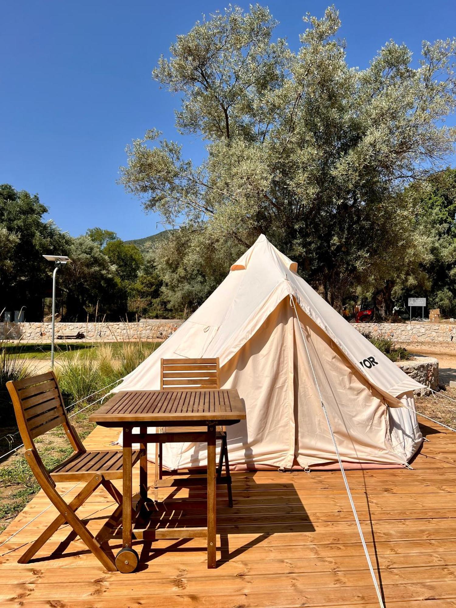 Nirikos Camping Spasmeni Vrisi Номер фото